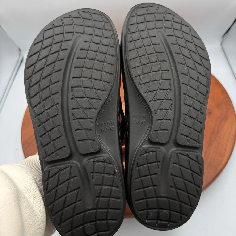 OOFOS OOriginal Black Recovery Thong Sandal Comfort Orthotic‎ Flip Flop M9/W11
